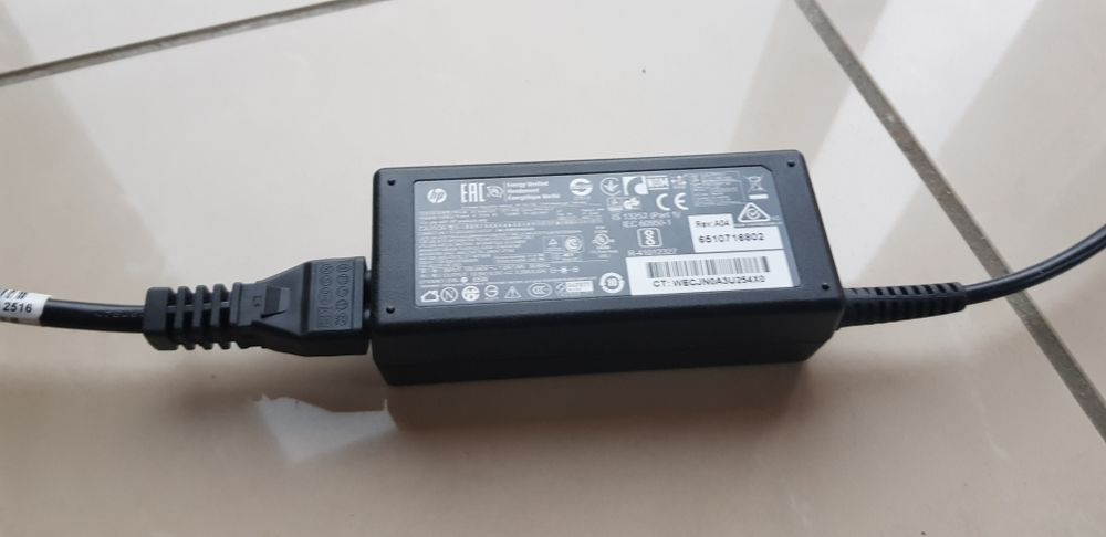 PC portable HP Compaq 6715b, 15.4", Win7/32, batt. neuve Matériel informatique