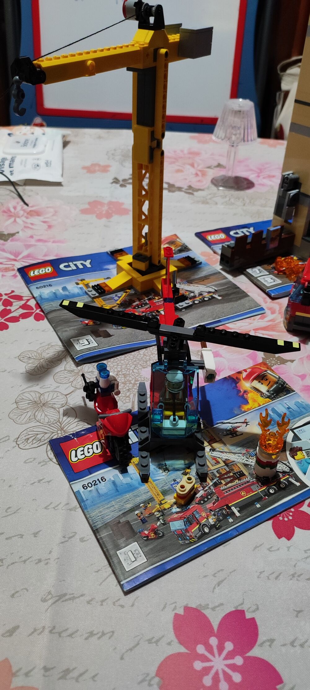 LEGO 60216 pompiers et batiments en feu Jeux / jouets