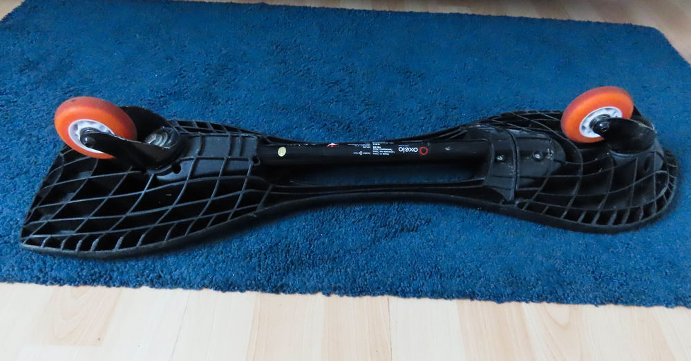 Waveboard Oxelo Noir et Rouge 
Sports