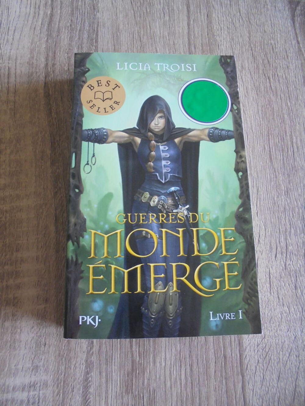 Guerres du monde Emerg&eacute; (111) Livres et BD