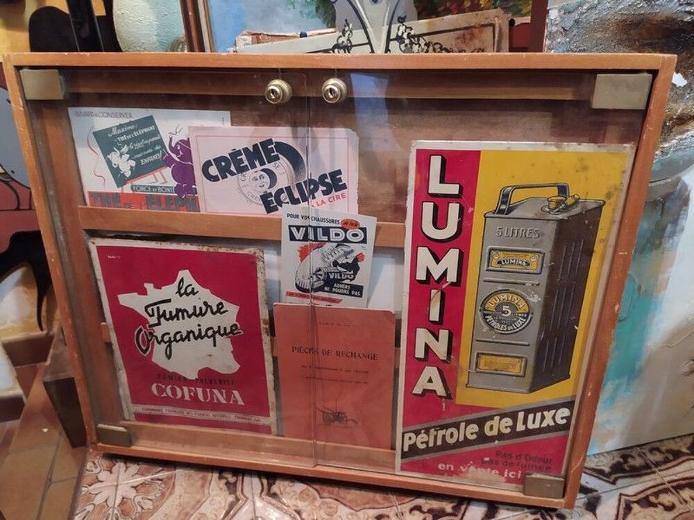 Ancienne Vitrine Murale Pour Objets de Collection Meubles