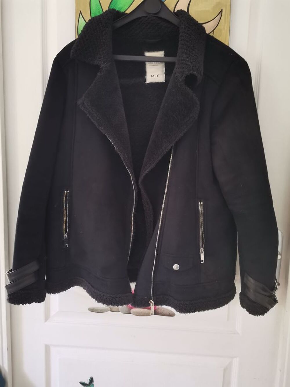 blouson fourr&eacute; noir Vêtements