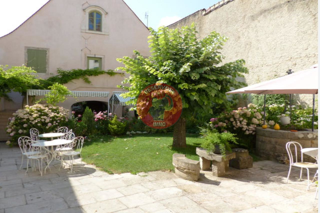  Immeuble � vendre 15 + pi�ces 437 m�