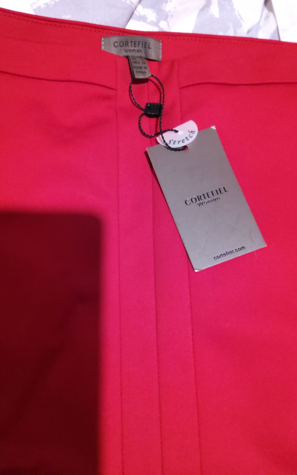 Jupe rouge -Stretch - XL - Bonne tenue - Neuve Vêtements