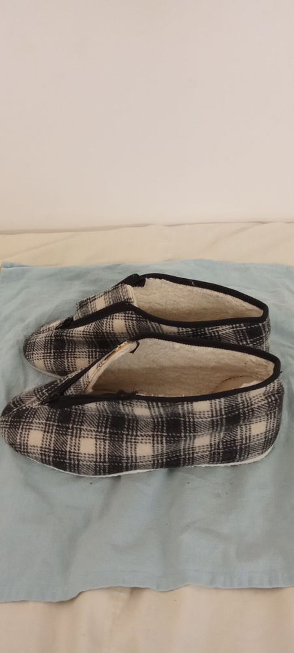 Chaussons pantoufles homme Chaussures