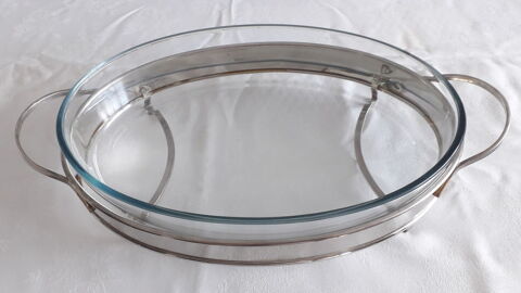 Plat en verre Marinex support m�tal argent�
65 Salon-de-Provence (13)