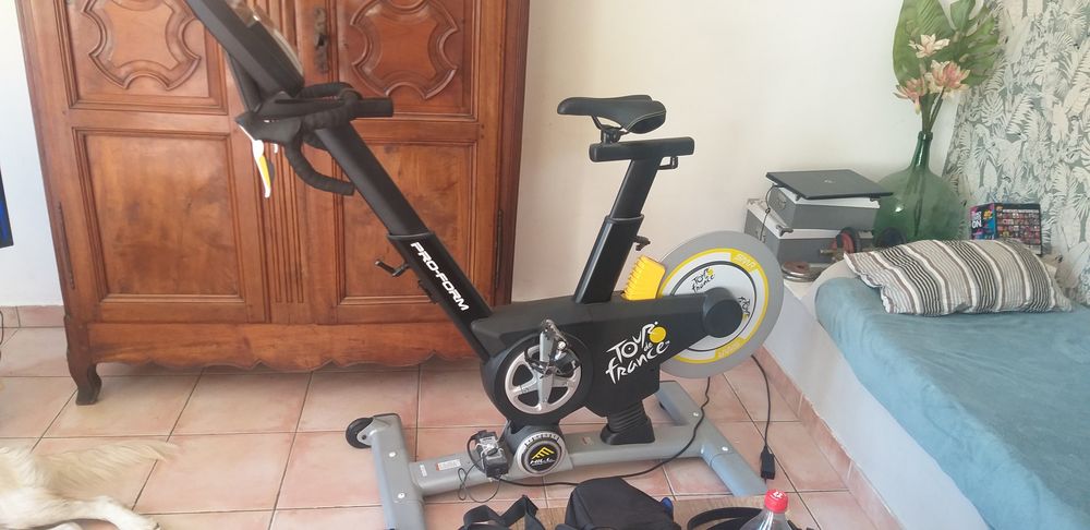 velo d appartement conect&eacute; Vélos