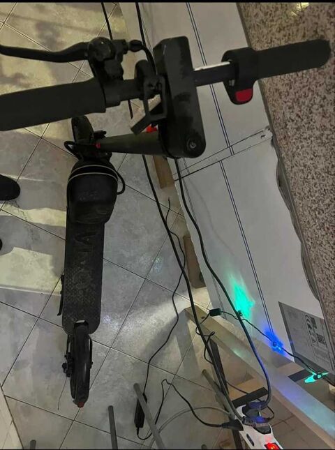 Trottinette électrique noire 550 Saint-Gaudens (31)