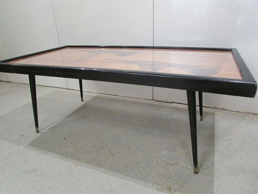 Table de salon des ann&eacute;es 70, Hugues Poignant Meubles