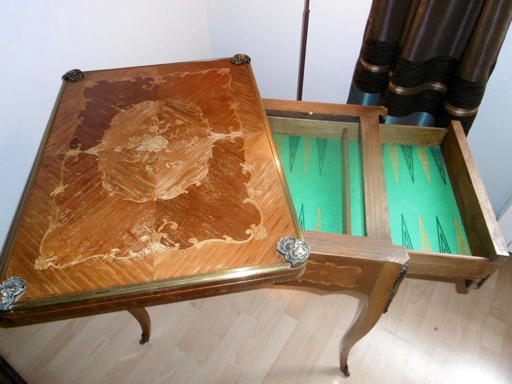 Table &agrave; jeux Louis XV marqueterie tableau pivotant Meubles