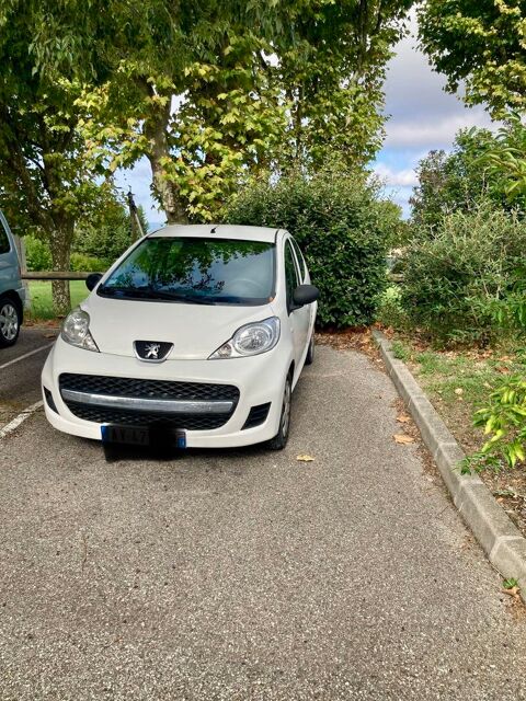 Peugeot 107 1.0e 12v 2-Tronic Urban Move 2010 occasion Mont&eacute;limar 26200