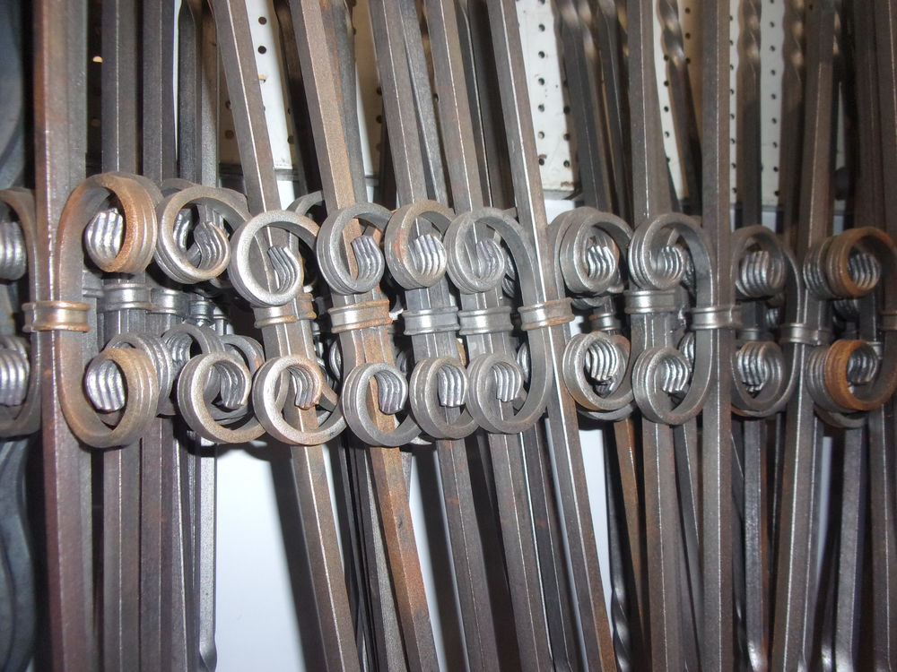 FERRONNERIE - Volute, Barreaux, Poteaux d&eacute;cor en FER forg&eacute; pour Balcon garde corps Bricolage