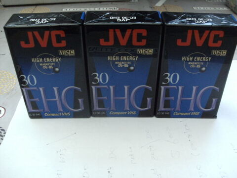3 CASSETTES POUR CAMESCOPE JVC EC-30 EHG NEUVES SOUS BLISTER 15 Rablay-sur-Layon (49)