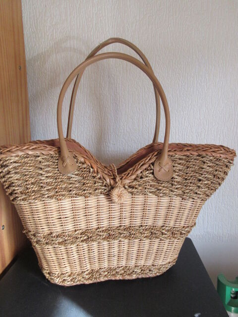Panier tress� 12 Le Cr�s (34)