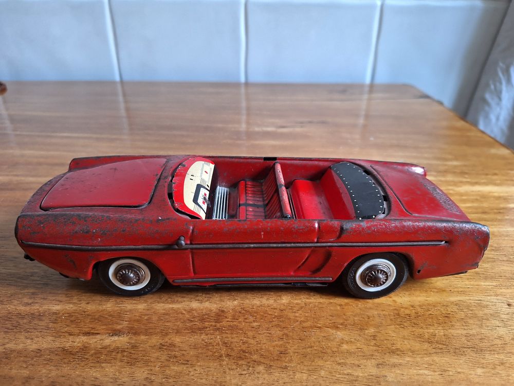 Voiture vintage Joustra caravelle Renault Jeux / jouets