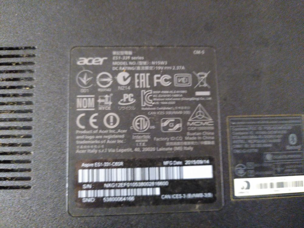 Acer Aspire ES1-331-C65R Celeron N3050 - Pour pi&egrave;ces Matériel informatique