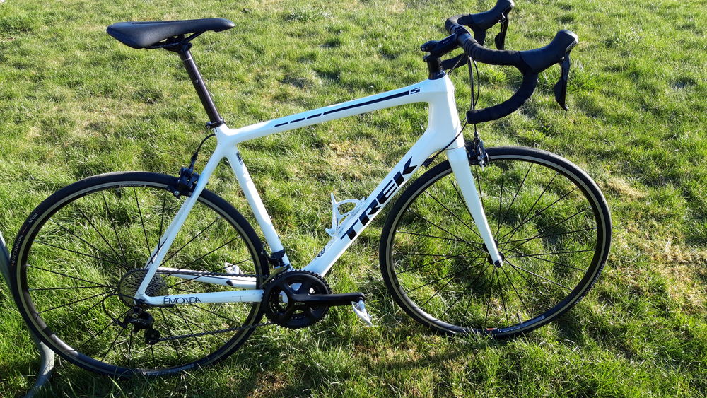 V&eacute;lo route Trek emonda 5 tout carbone , 29" de 2017
Vélos