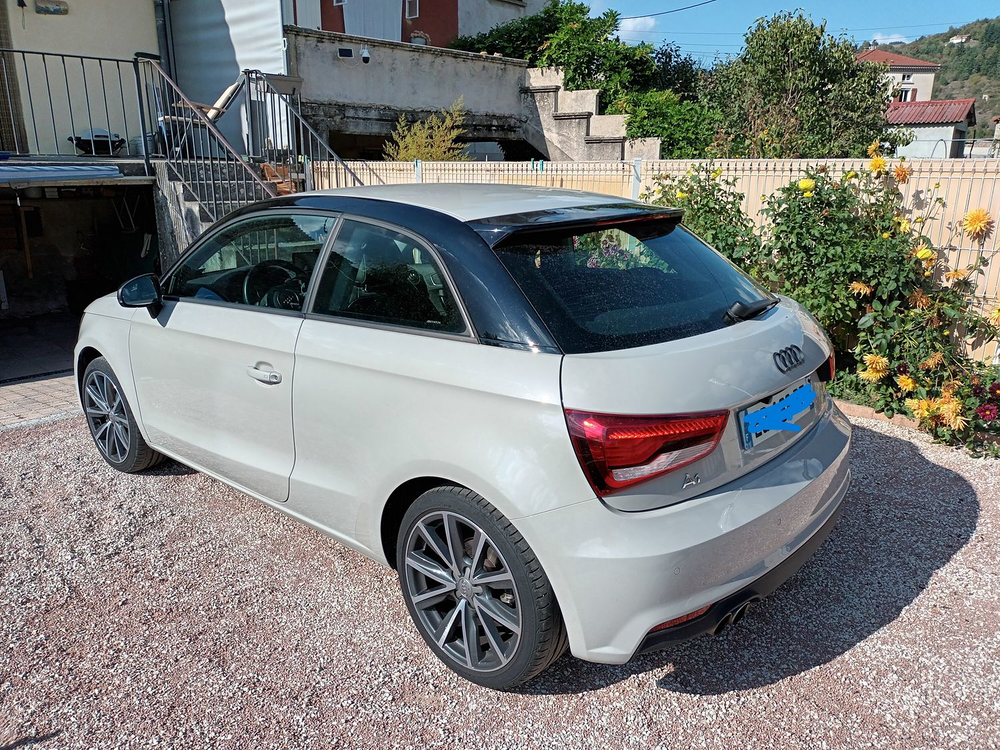 A1 Sportback 1.4 TFSI 125 S tronic 7 S line 2014 occasion 07570 D&eacute;saignes