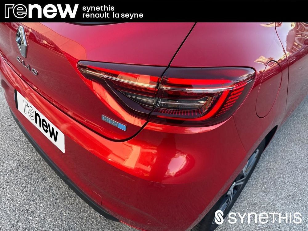 Clio V Clio E-Tech 140 - 21N Limited 2022 occasion 83500 La Seyne-sur-Mer