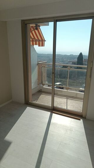  Appartement � louer 2 pi�ces 46 m� Nice