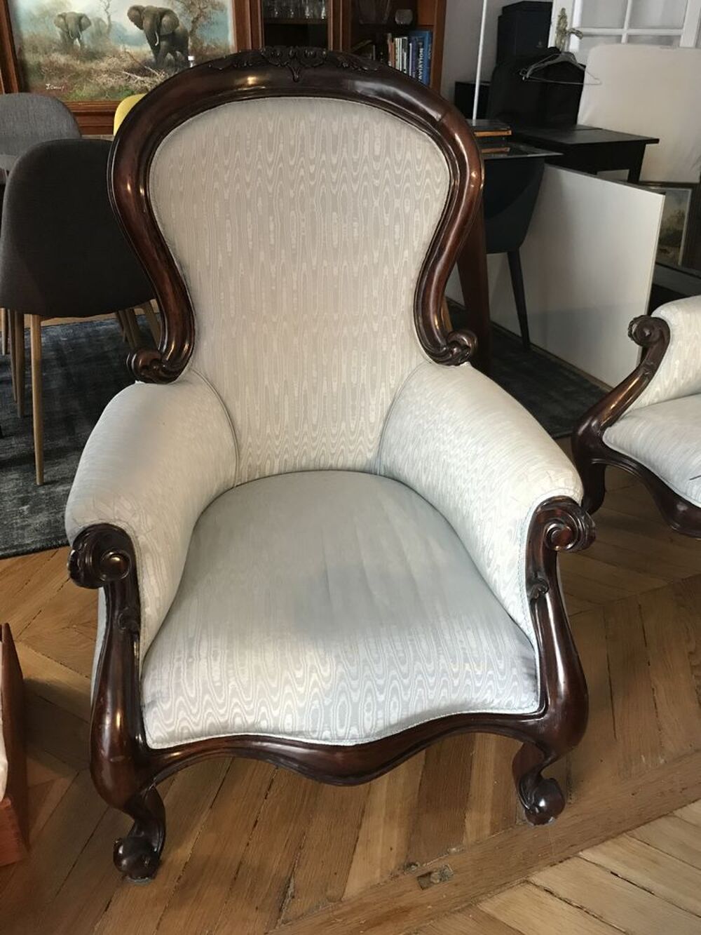 Fauteuils et canap&eacute; en acajou Meubles