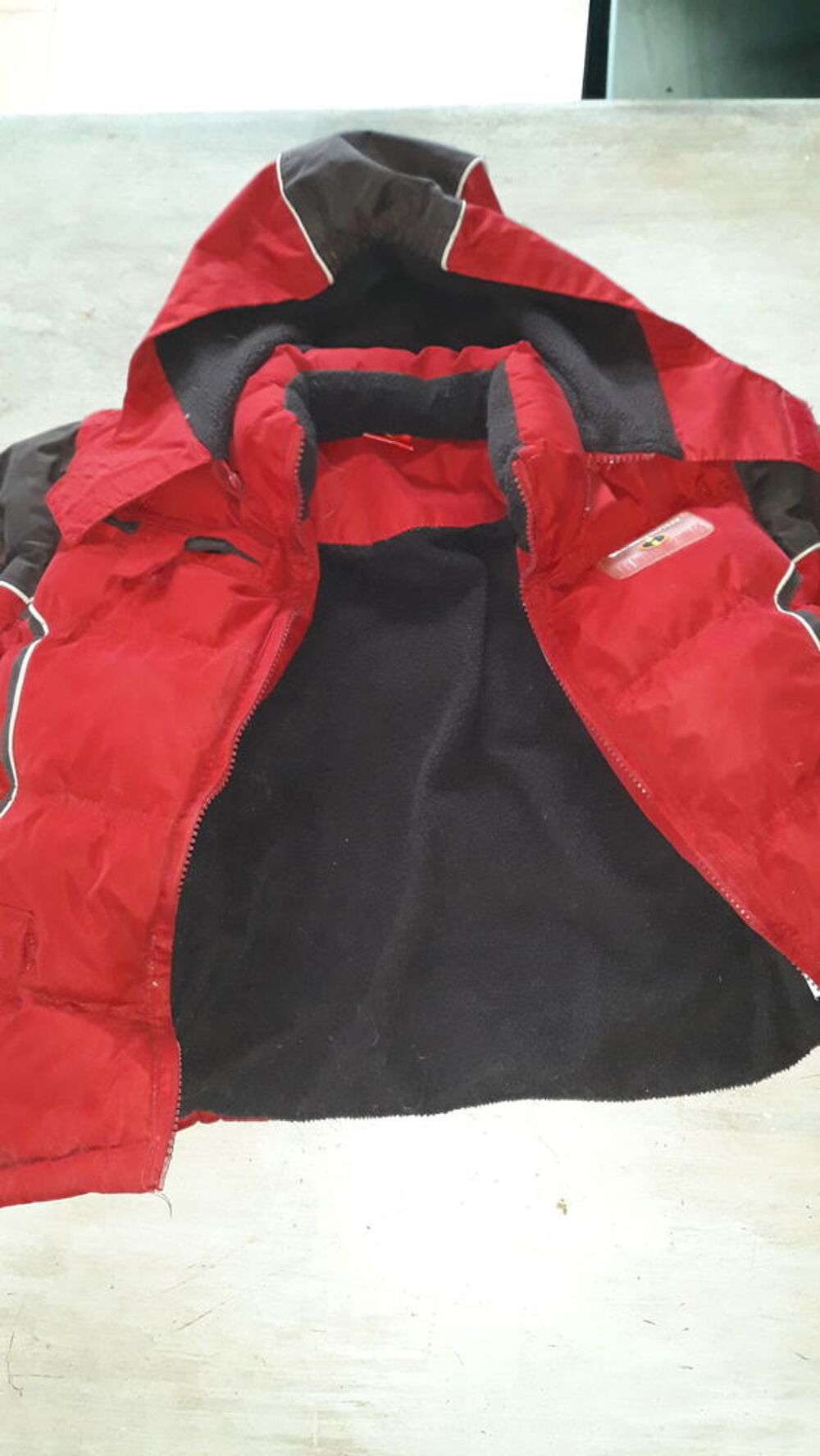 BLOUSON ENFANT TAILLE 4 ANS Vtements
