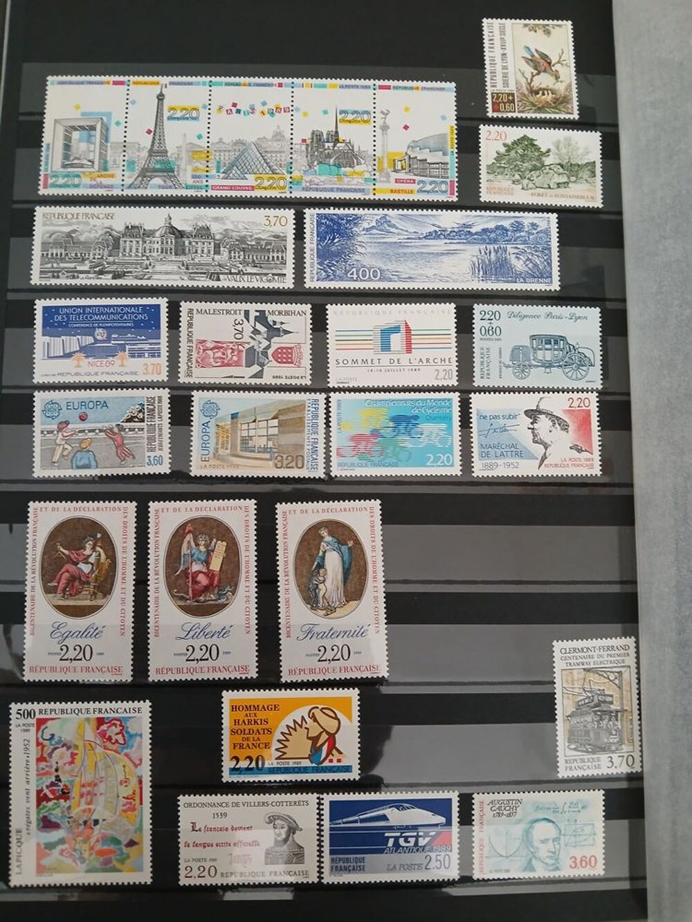 Ach&egrave;te collection de timbres, cartes postales, vieux papiers 