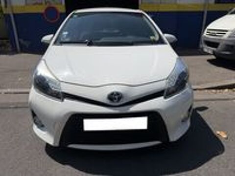 Yaris 100h Dynamic 2012 occasion 69200 V&eacute;nissieux