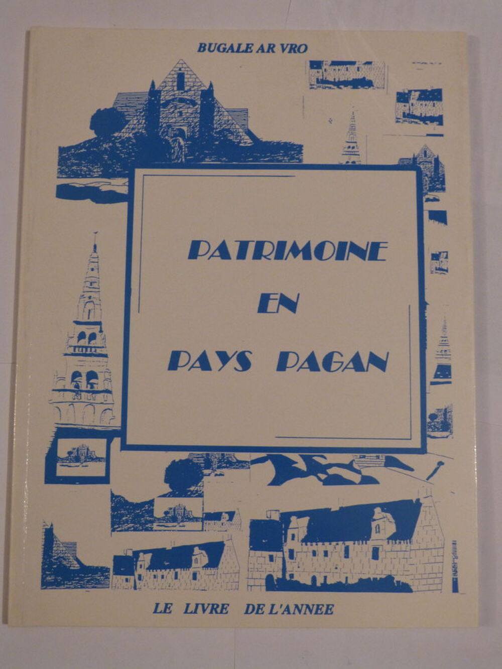  PATRIMOINE EN PAYS PAGAN Livres et BD