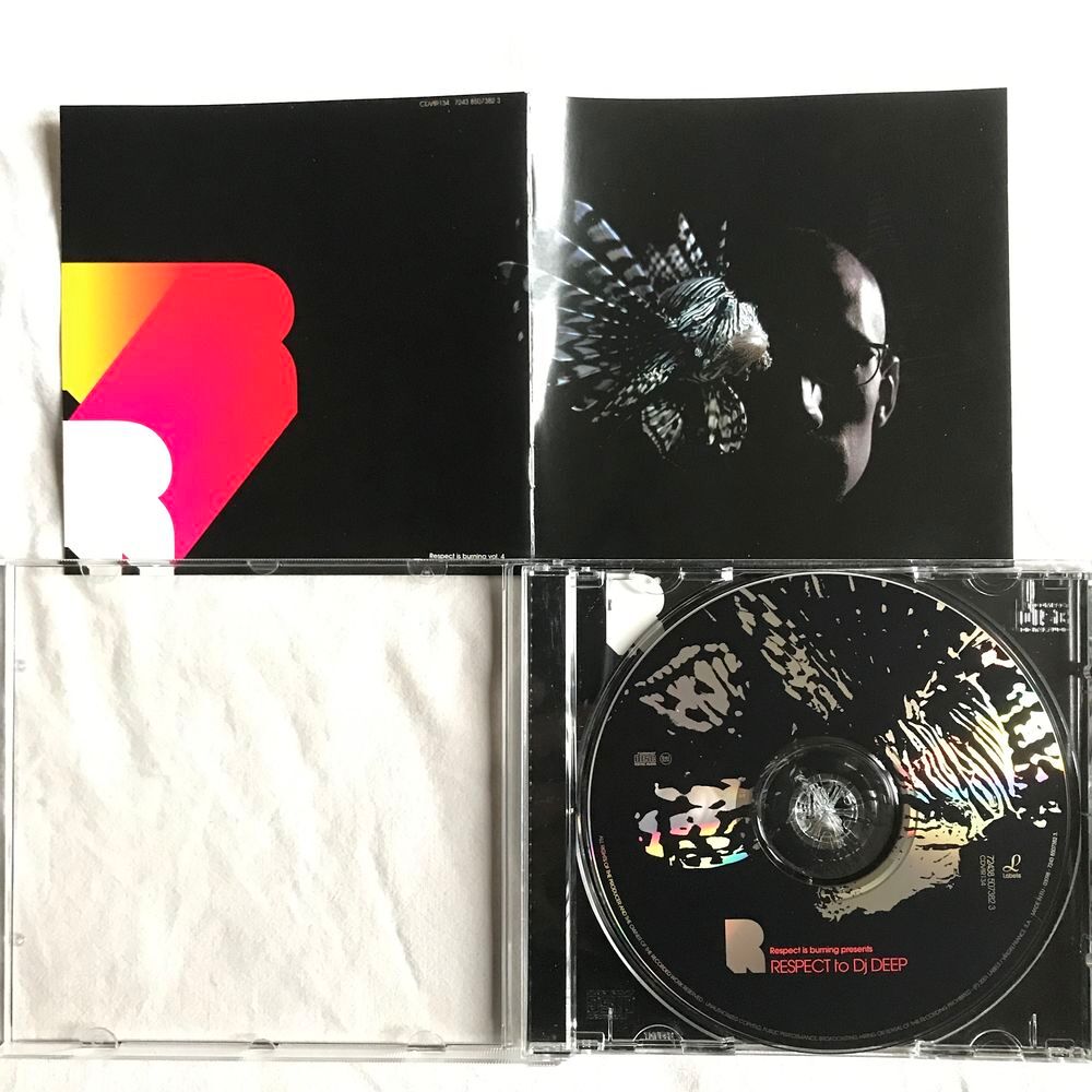 CD Respect Is Burning Presents: Respect To DJ Deep Compilat CD et vinyles