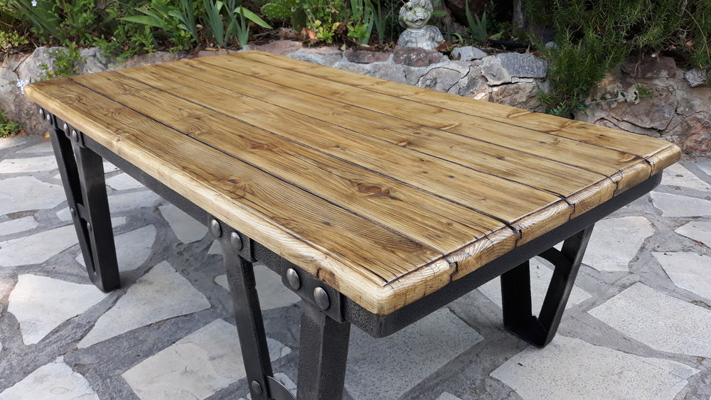 Table basse indus ( style industriel ) Meubles