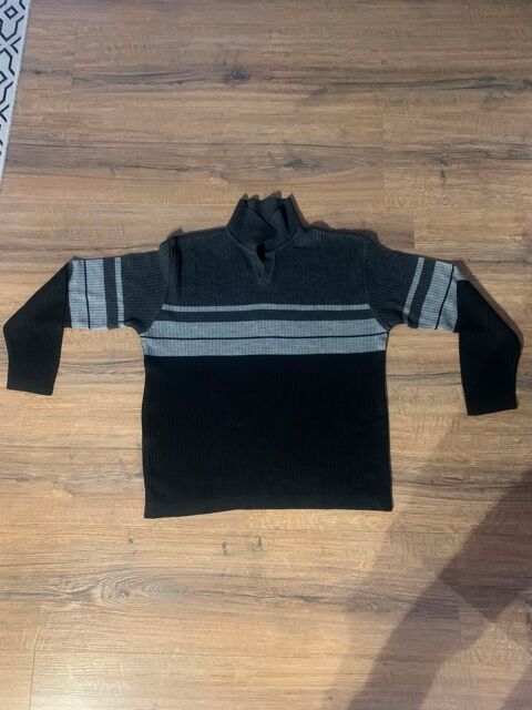 Pull homme    Laurent Cerrer   6 Saleilles (66)