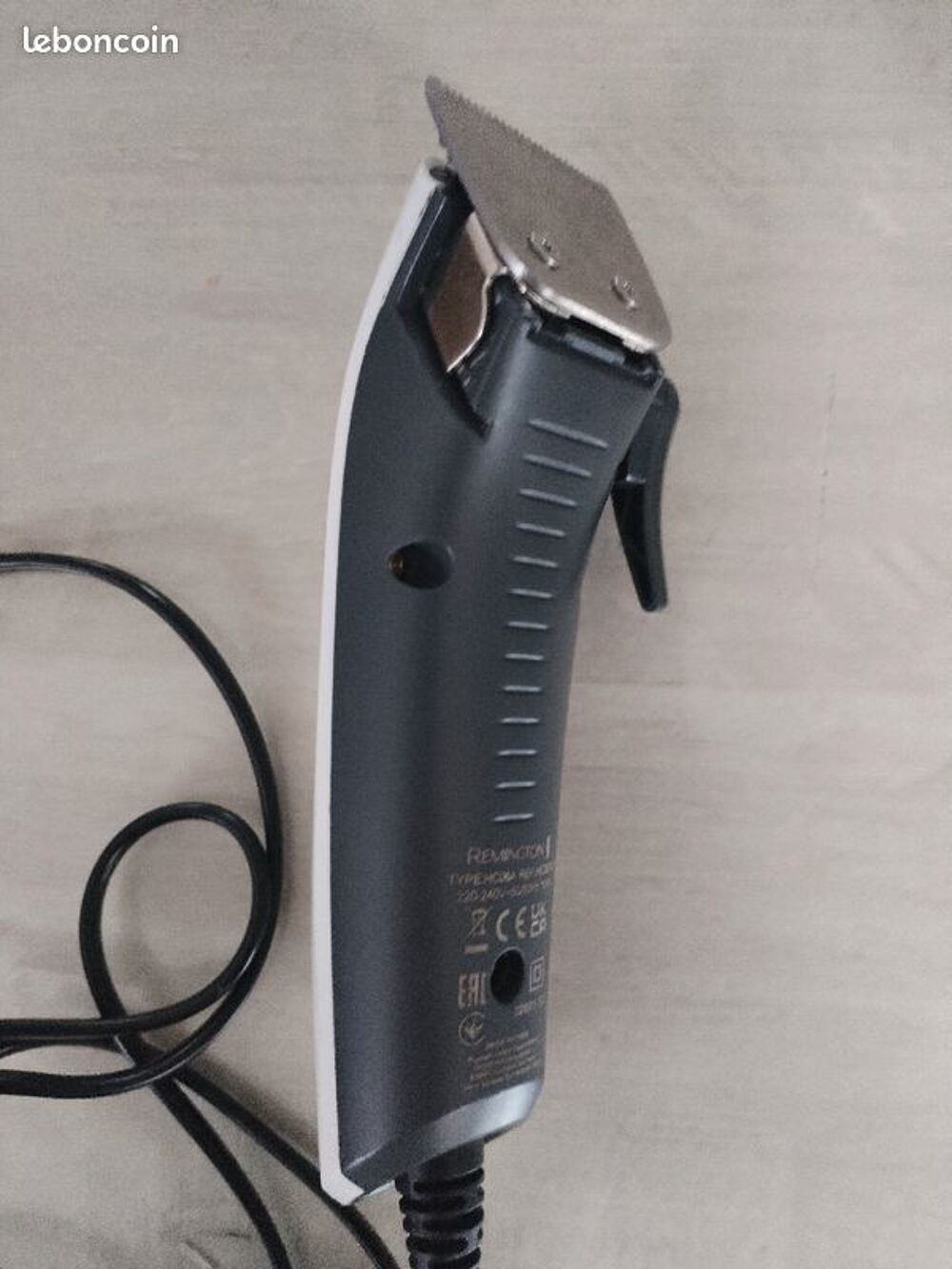 Tondeuse cheveux homme d&eacute;grad&eacute;e en parfait &eacute;tat de fonction Electroménager
