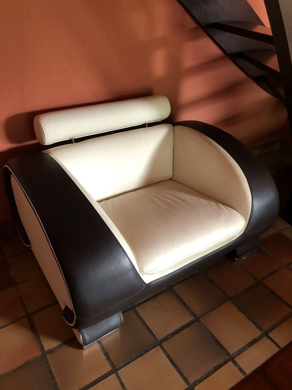 Canap&eacute; et fauteuil cuir Meubles