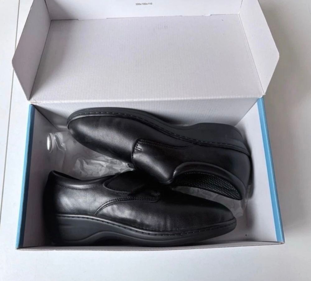 Chaussures orthop&eacute;diques femme neuves taille 39 Chaussures