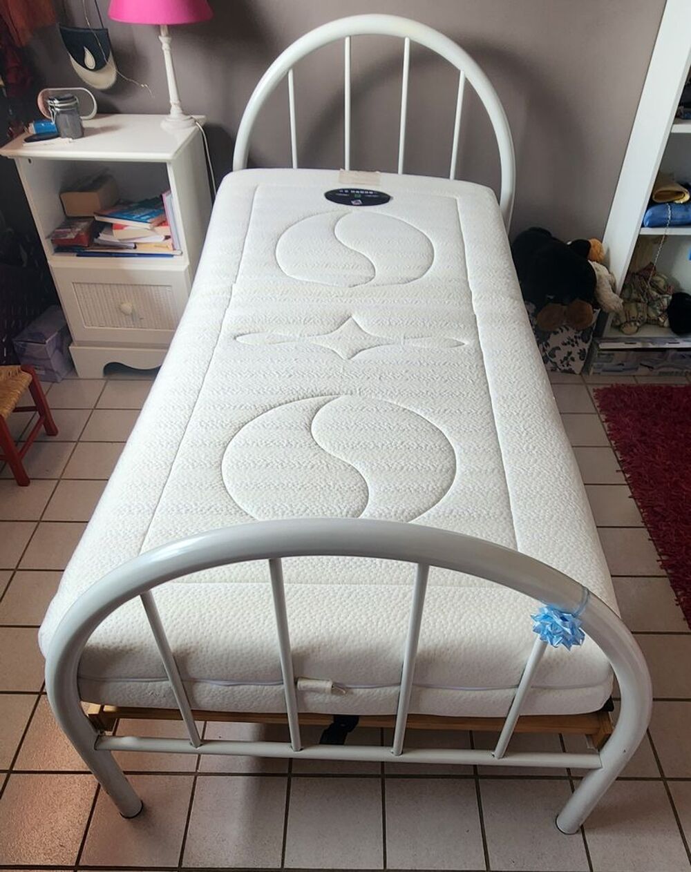 Lit - Sommier relevable - matelas 79 kg m3 Meubles