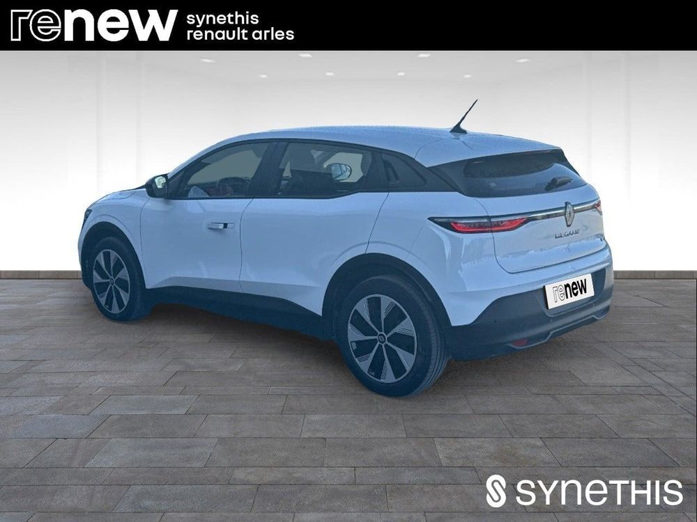M&eacute;gane Megane E-Tech EV60 130ch super charge Evolution ER 2023 occasion 13200 Arles