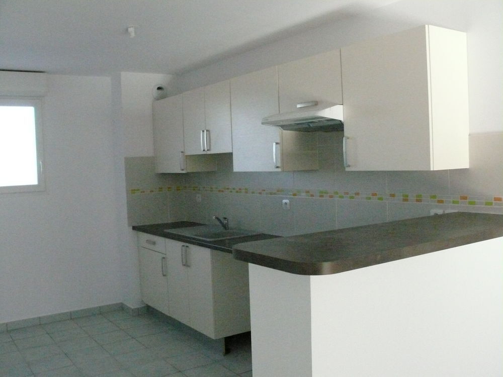 Vente Appartement PERPIGNAN-Est-Le Clos Banet-Grd Appt. F3(77m2)1 er ét./2. Perpignan