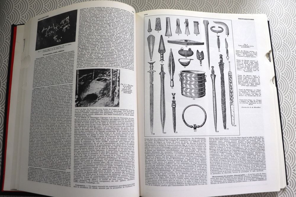 Dictionnaires encyclop&eacute;diques QUILLET ann&eacute;e 1977 Livres et BD