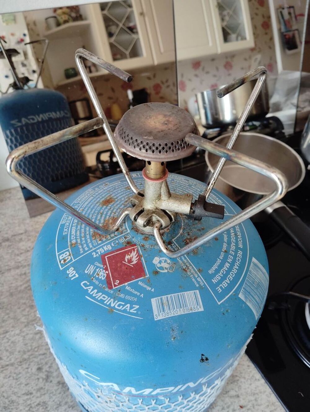 r&eacute;chaud mono br&ucirc;leur 1200w (d'&eacute;quivalence &eacute;lectrique)
Electroménager