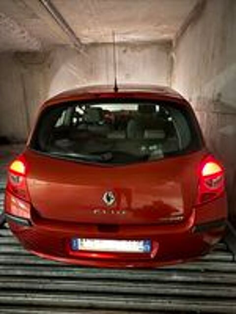 Clio III Clio 1.2 16V 75 Pack Authentique 2005 occasion 69300 Caluire-et-Cuire