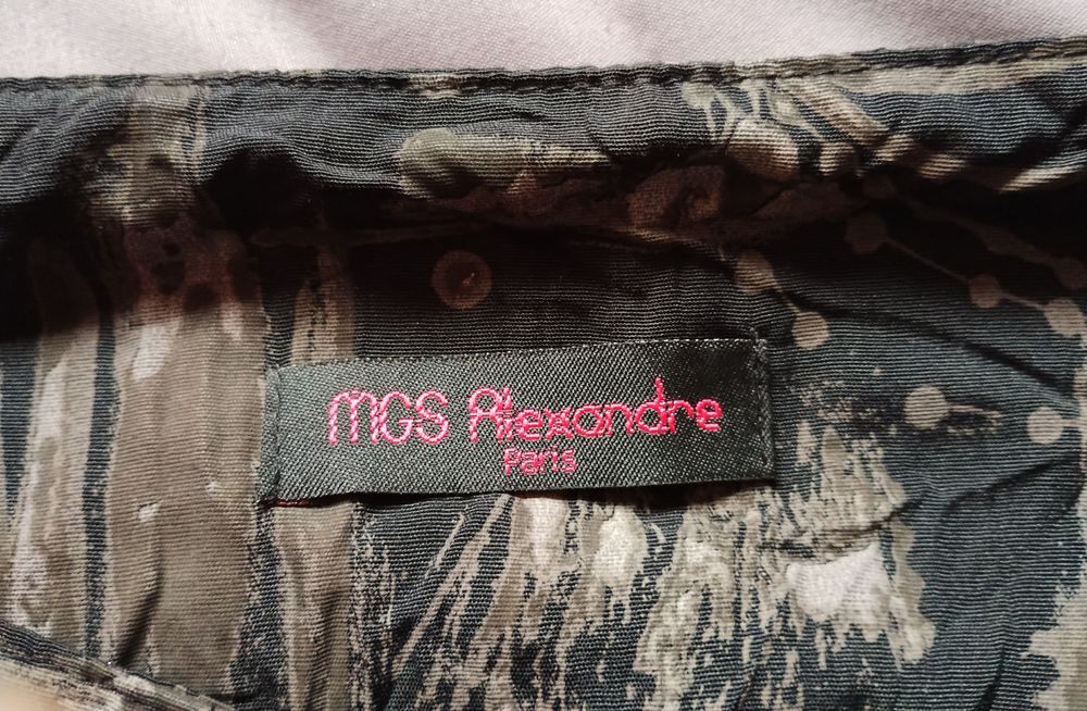 Jupe &eacute;l&eacute;gante avec motifs marron et noirs Vêtements