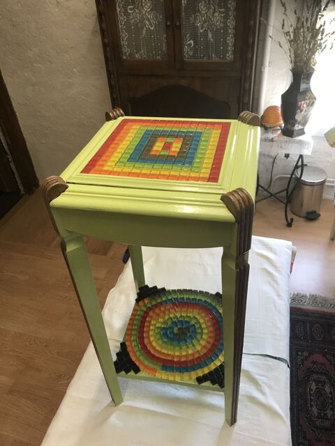 Table colonne mosaque trs gaie 120 Paris 20 (75)