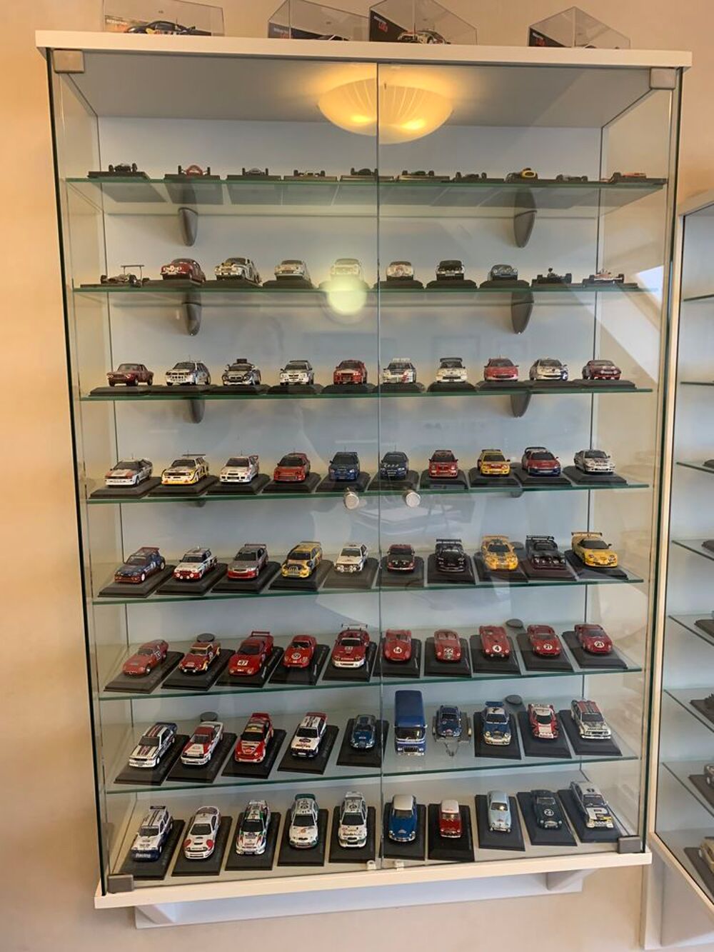 Lot 450 voitures miniatures 1/43 
