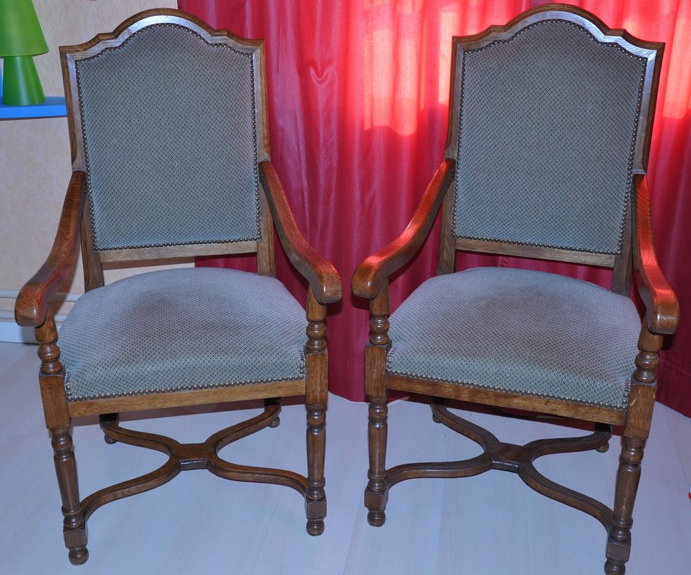 Lot de 2 fauteuils en ch&ecirc;ne massif avec assise en tissu Meubles