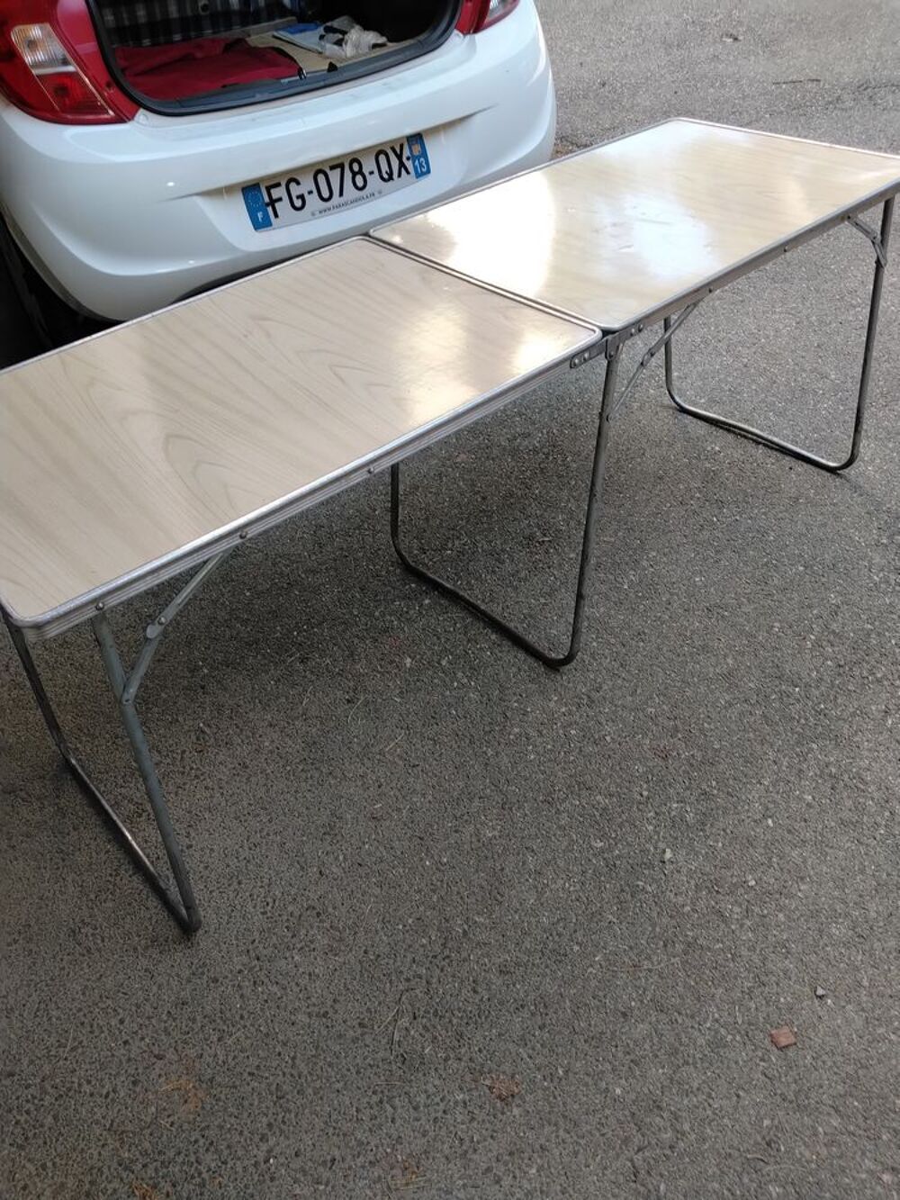 TABLE PLIANTE 40€ Jardin