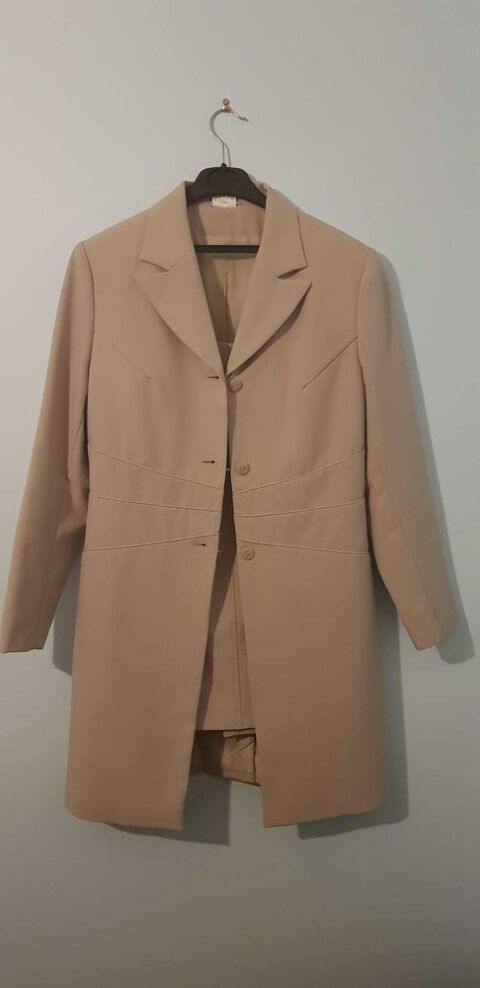 Tailleur jupe femme beige, très peu porté, taille 38/M 20 Saint-Denis (93)