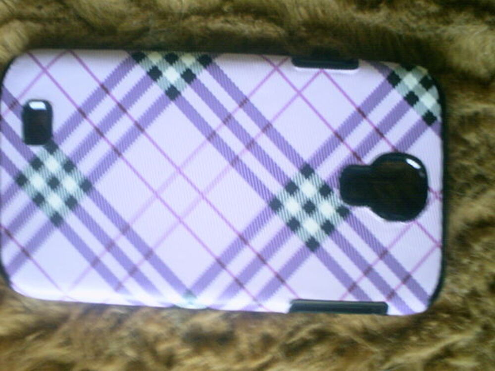 CASE COVER GALAXYS4 Téléphones et tablettes