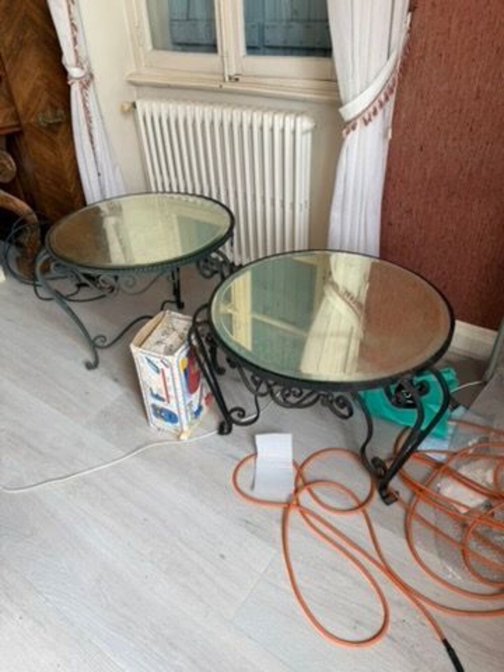 2 Tables basses en fer forg&eacute; Meubles
