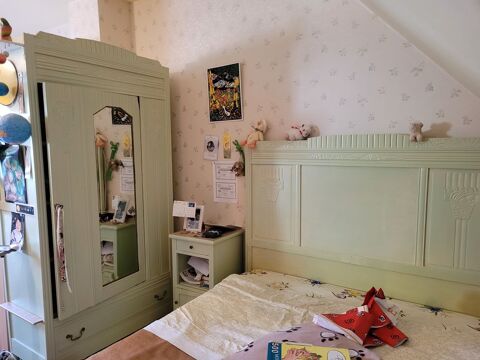 chambre bois peint 150 Lamballe (22)